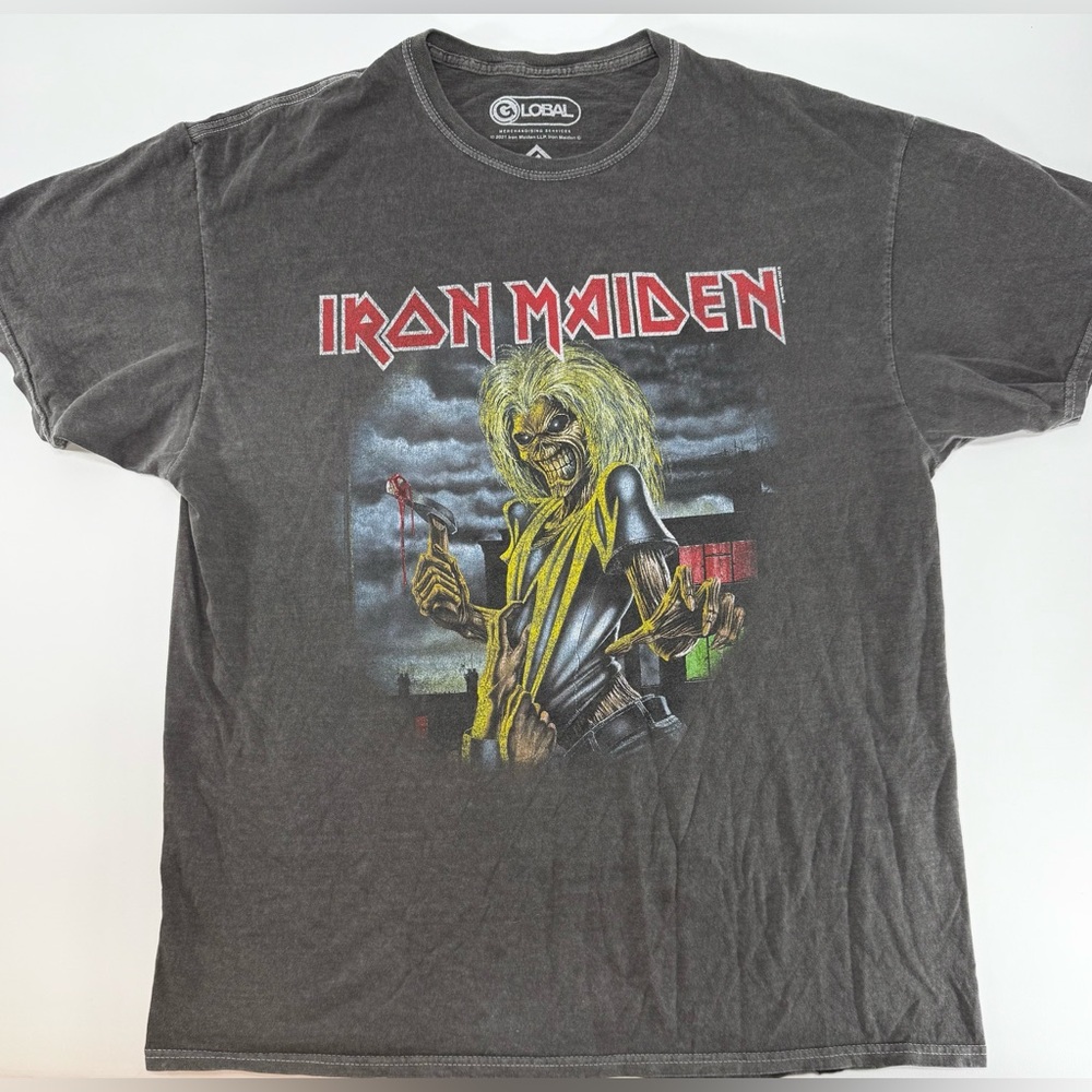 Iron Maiden Men's Band T Shirt Size Medium Global Metal Rock Band Faded Gray